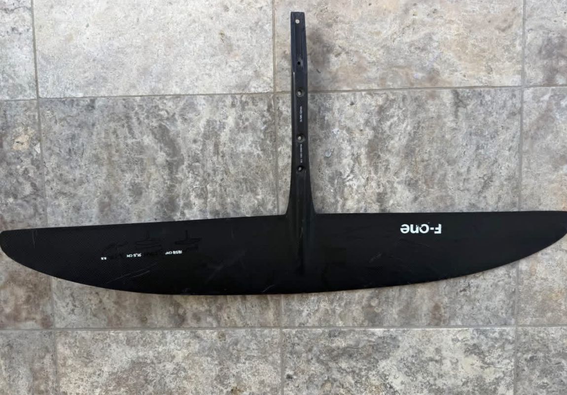 Used F-One V2 SK8 1050 Front Wing Plus Short fuselage with 200 carve tail - Image 3