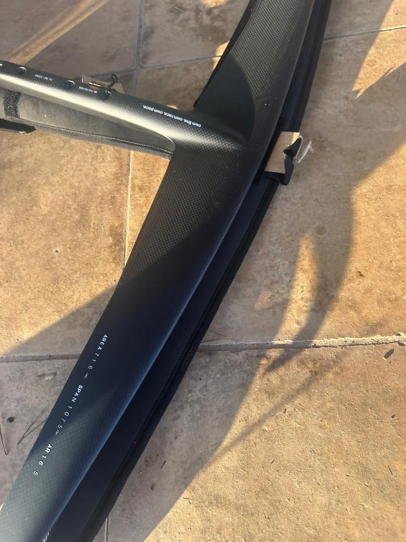 Used F-one Momentum 716 Front Foil 2025 - Image 7